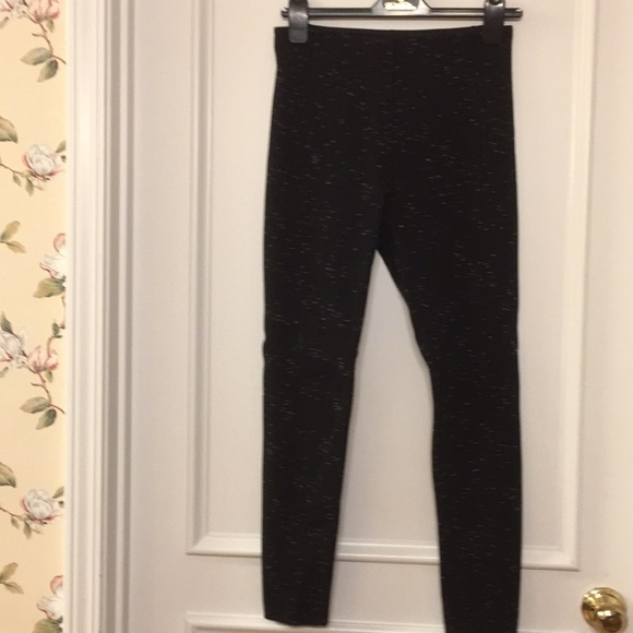 Anthropologie Pants - Anthropologie Lyssé leggings size Medium